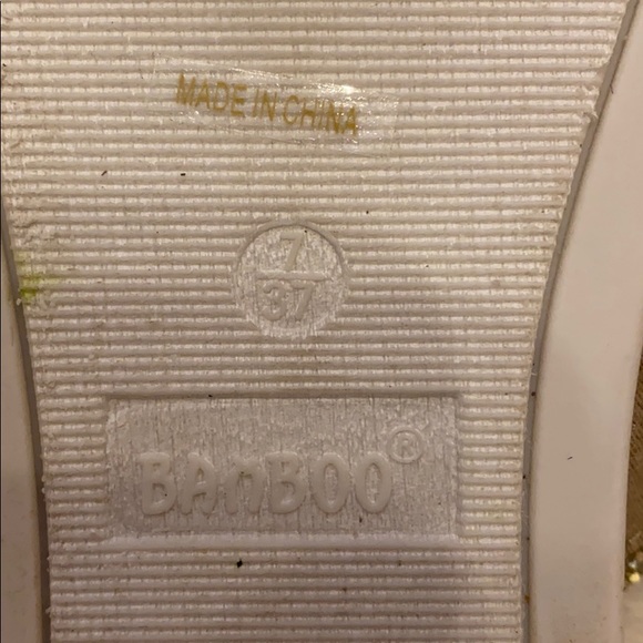 Bamboo Gold Glitter Sandals - Picture 7 of 7